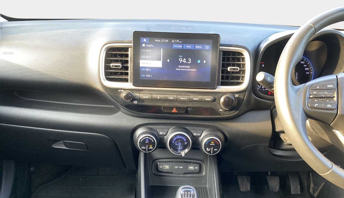 2022 Hyundai VENUE SX 1.0 TURBO, Petrol, Manual, 4,068 km, Infotainment System