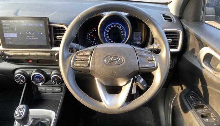 2022 Hyundai VENUE SX 1.0 TURBO, Petrol, Manual, 4,068 km, Steering Wheel Close Up