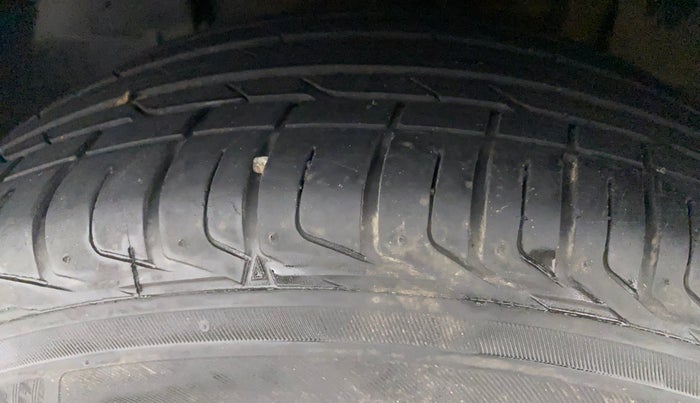 2021 Tata NEXON XZA PLUS DIESEL DARK EDITION, Diesel, Automatic, 29,907 km, Left Front Tyre Tread