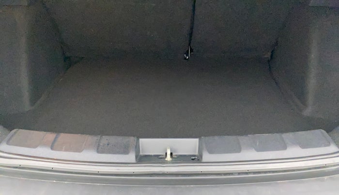 2021 Tata NEXON XZA PLUS DIESEL DARK EDITION, Diesel, Automatic, 29,907 km, Boot Inside
