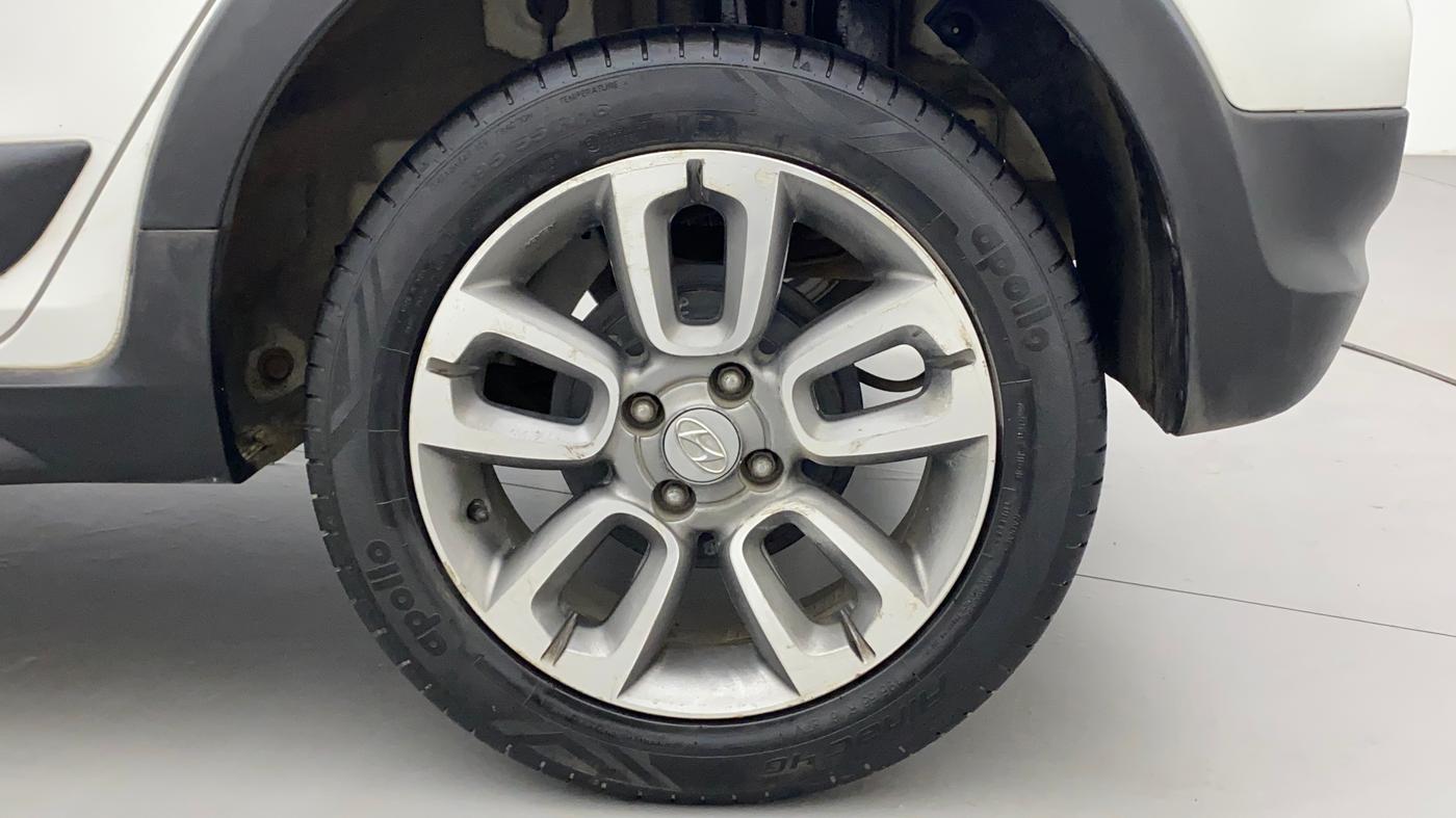 2016 Hyundai i20 Active 1.4 S, Diesel, Manual, 80,805 km, Left Rear Wheel