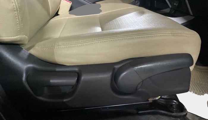 2017 Honda City 1.5L I-VTEC VX, Petrol, Manual, 38,736 km, Driver Side Adjustment Panel