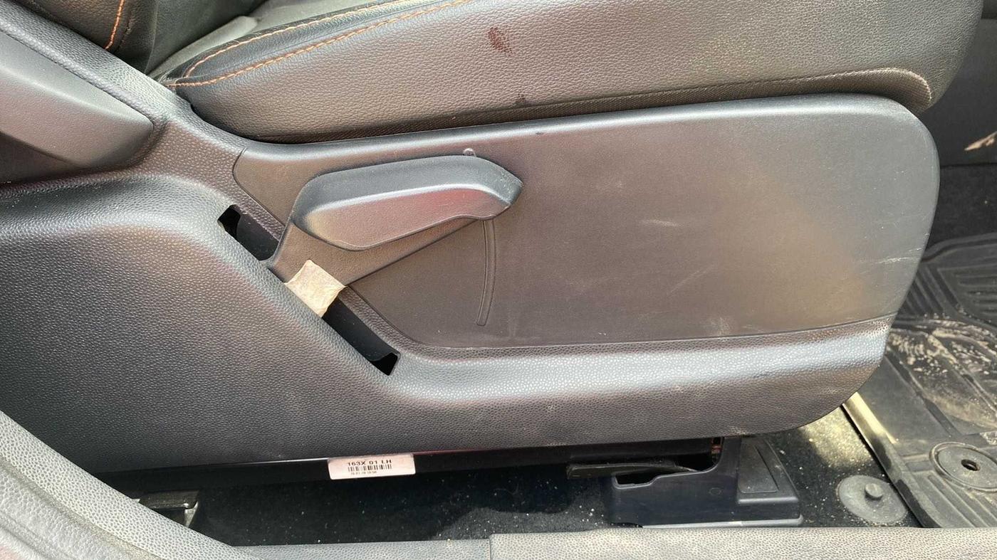 2019 Ford Ecosport TITANIUM 1.0L ECOBOOST SPORTS(SUNROOF), Petrol, Manual, 20,274 km, Driver Side Adjustment Panel