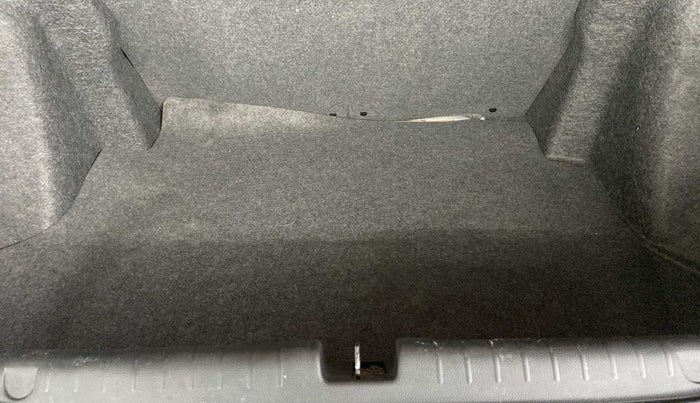 2018 Honda Amaze 1.2L I-VTEC V CVT, Petrol, Automatic, 8,960 km, Boot Inside