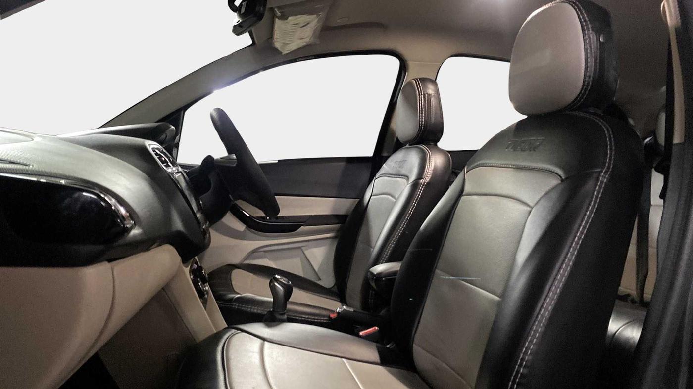 2022 Tata TIGOR XZ PLUS CNG, CNG, Manual, 15,268 km, Right Side Front Door Cabin