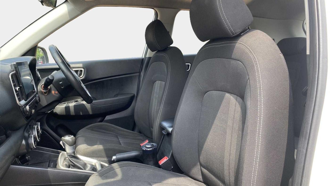 2019 Hyundai VENUE SX PLUS 1.0 TURBO DCT, Petrol, Automatic, 32,153 km, Right Side Front Door Cabin
