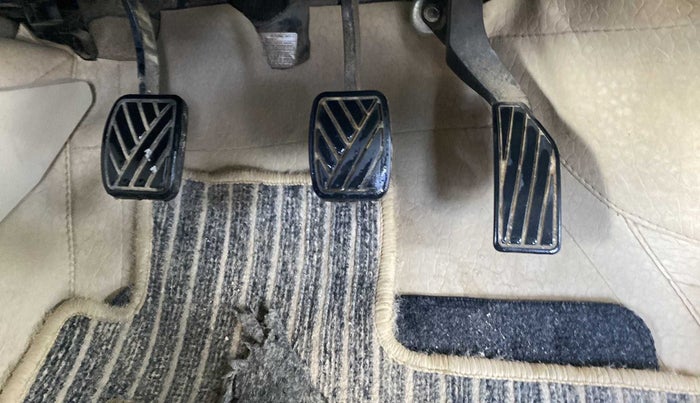 2018 Maruti Ciaz SIGMA DIESEL 1.3, Diesel, Manual, 74,088 km, Pedals