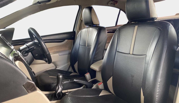 2018 Maruti Ciaz SIGMA DIESEL 1.3, Diesel, Manual, 74,088 km, Right Side Front Door Cabin