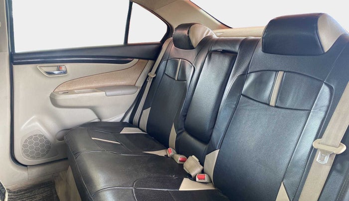 2018 Maruti Ciaz SIGMA DIESEL 1.3, Diesel, Manual, 74,088 km, Right Side Rear Door Cabin