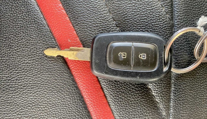 2018 Renault Kwid RXT 1.0 (O), Petrol, Manual, 51,931 km, Key Close Up