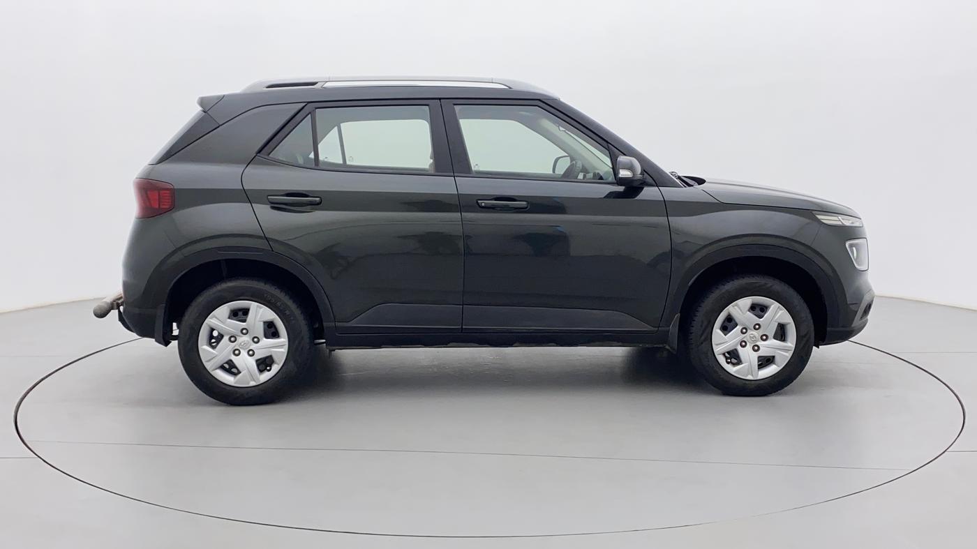 2021 Hyundai VENUE S+ 1.2, Petrol, Manual, 12,901 km, Right Side View