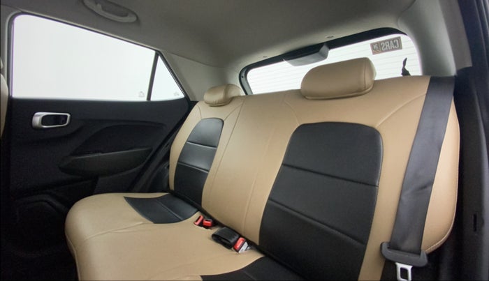 2021 Hyundai VENUE S+ 1.2, Petrol, Manual, 12,901 km, Right Side Rear Door Cabin
