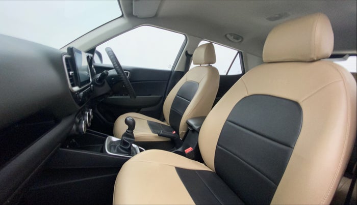 2021 Hyundai VENUE S+ 1.2, Petrol, Manual, 12,901 km, Right Side Front Door Cabin
