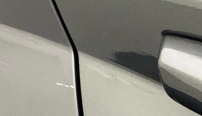 2021 Hyundai VENUE S+ 1.2, Petrol, Manual, 12,901 km, Right quarter panel - Minor scratches