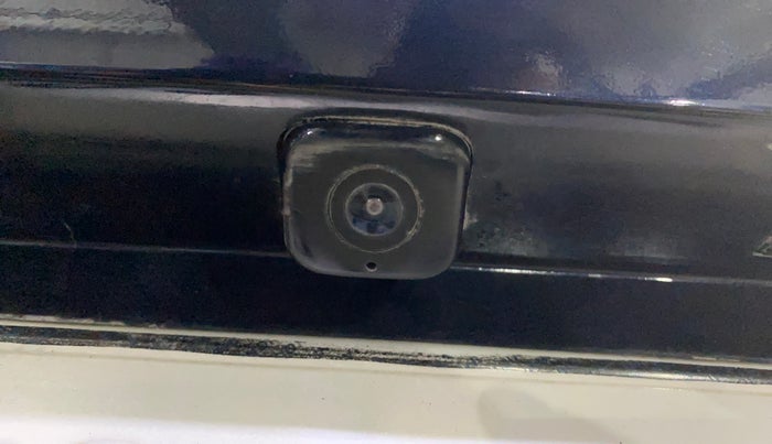 2021 Hyundai NEW I20 SPORTZ 1.2 AT, Petrol, Automatic, 24,998 km, Parking Camera