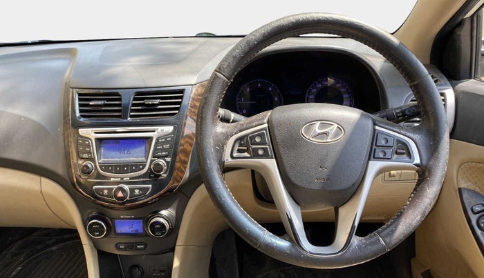 2012 Hyundai Verna FLUIDIC 1.6 CRDI SX, Diesel, Manual, 93,863 km, Steering Wheel Close Up