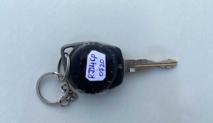 2012 Maruti Swift VXI, Petrol, Manual, 66,733 km, Key Close Up
