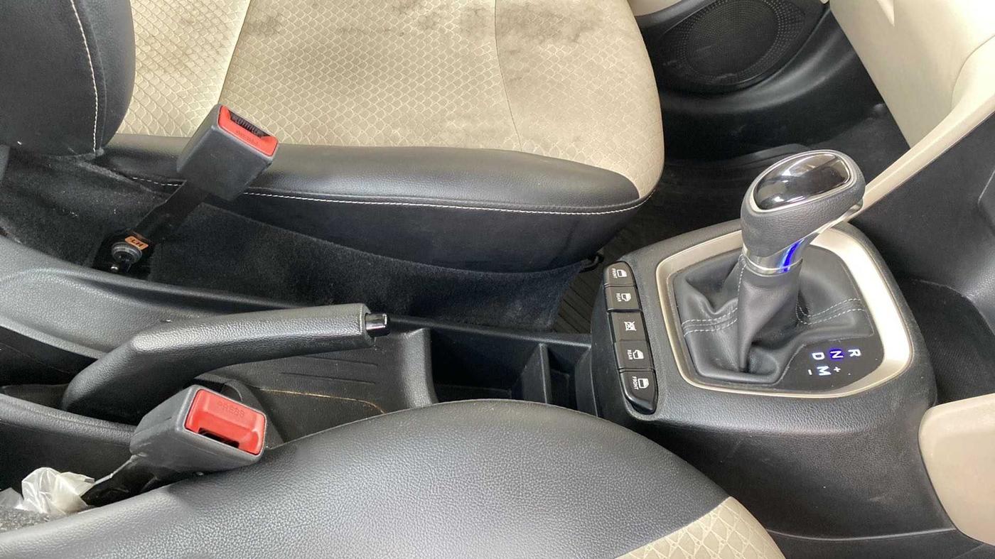 2019 Hyundai NEW SANTRO SPORTZ AMT, Petrol, Automatic, 41,309 km, Gear Lever