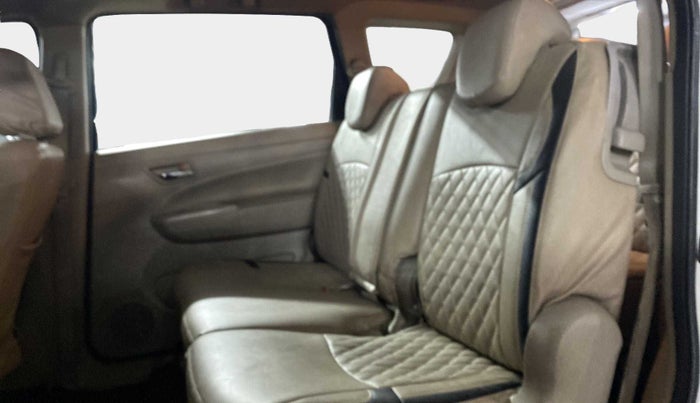 2017 Maruti Ertiga VDI SHVS, Diesel, Manual, 44,556 km, Right Side Rear Door Cabin