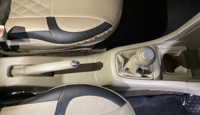 2017 Maruti Ertiga VDI SHVS, Diesel, Manual, 44,556 km, Gear Lever