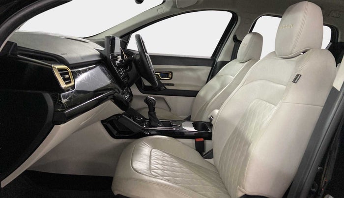 2021 Tata Safari XZA PLUS GOLD, Diesel, Automatic, 20,711 km, Right Side Front Door Cabin