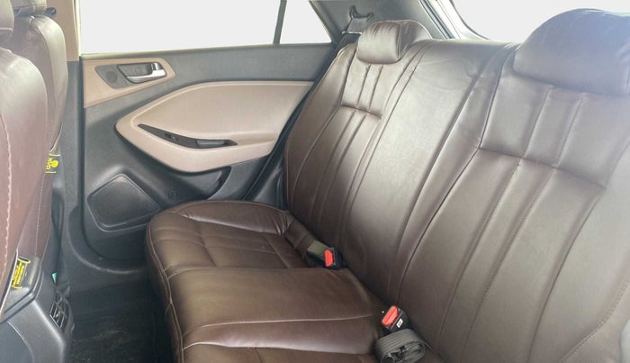 2019 Hyundai Elite i20 SPORTZ PLUS 1.2, Petrol, Manual, 13,935 km, Right Side Rear Door Cabin