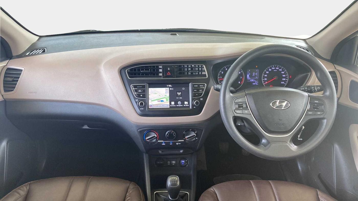 2019 Hyundai Elite i20 SPORTZ PLUS 1.2, Petrol, Manual, 13,935 km, Dashboard