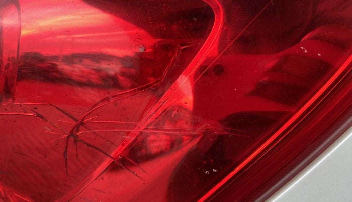 2017 Maruti Dzire VXI AMT, Petrol, Automatic, 33,550 km, Right tail light - Minor damage