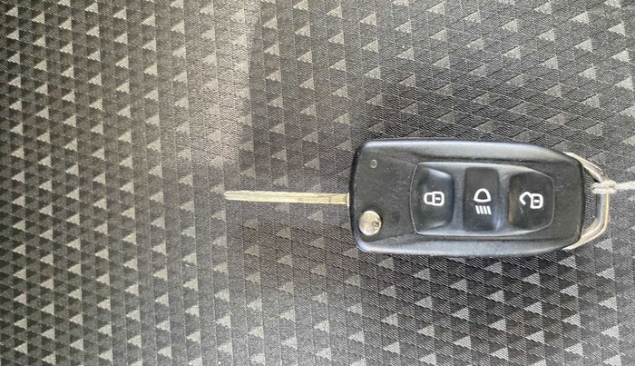 2019 Tata Tiago XZ PLUS DIESEL, Diesel, Manual, 67,143 km, Key Close Up