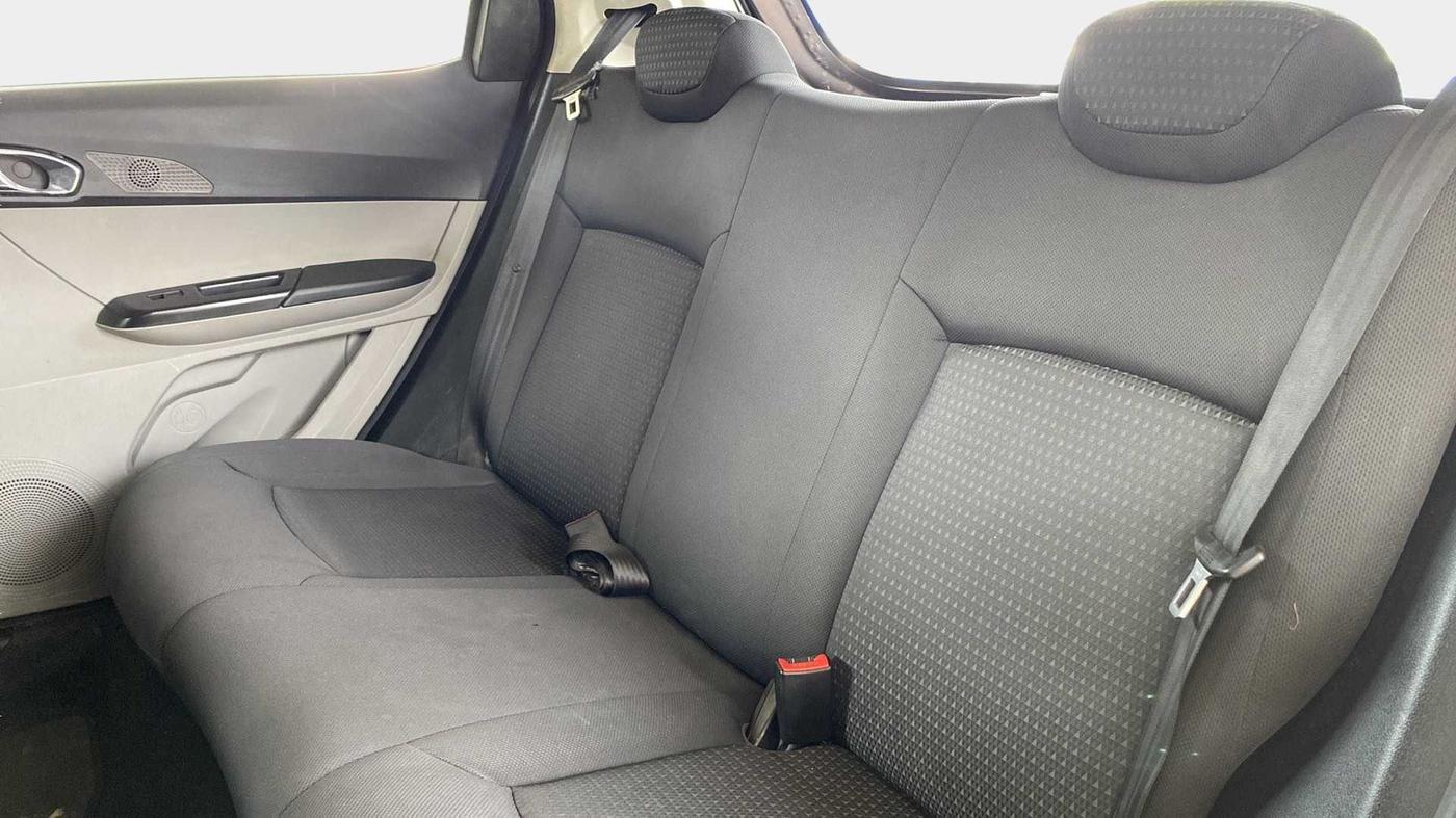 2019 Tata Tiago XZ PLUS DIESEL, Diesel, Manual, 67,143 km, Right Side Rear Door Cabin