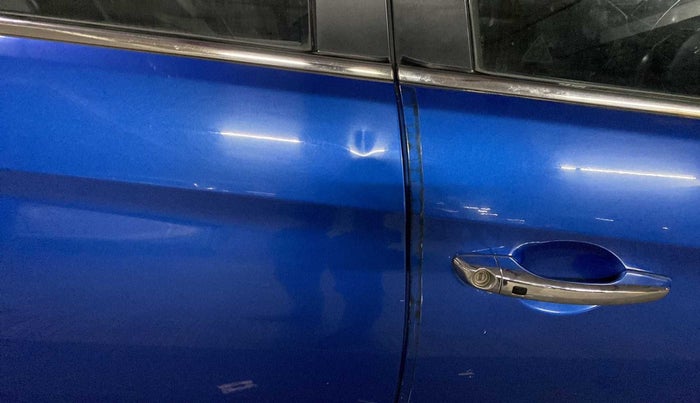 2018 Hyundai New Elantra 1.6 SX (O) AT DIESEL, Diesel, Automatic, 48,716 km, Right rear door - Slightly dented