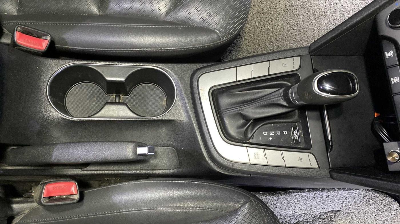 2018 Hyundai New Elantra 1.6 SX (O) AT DIESEL, Diesel, Automatic, 48,716 km, Gear Lever