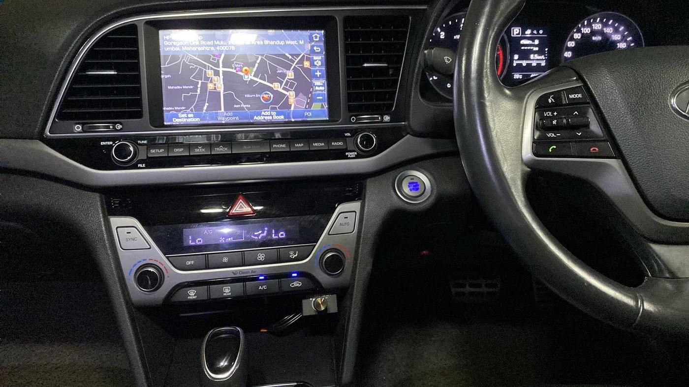 2018 Hyundai New Elantra 1.6 SX (O) AT DIESEL, Diesel, Automatic, 48,716 km, Air Conditioner