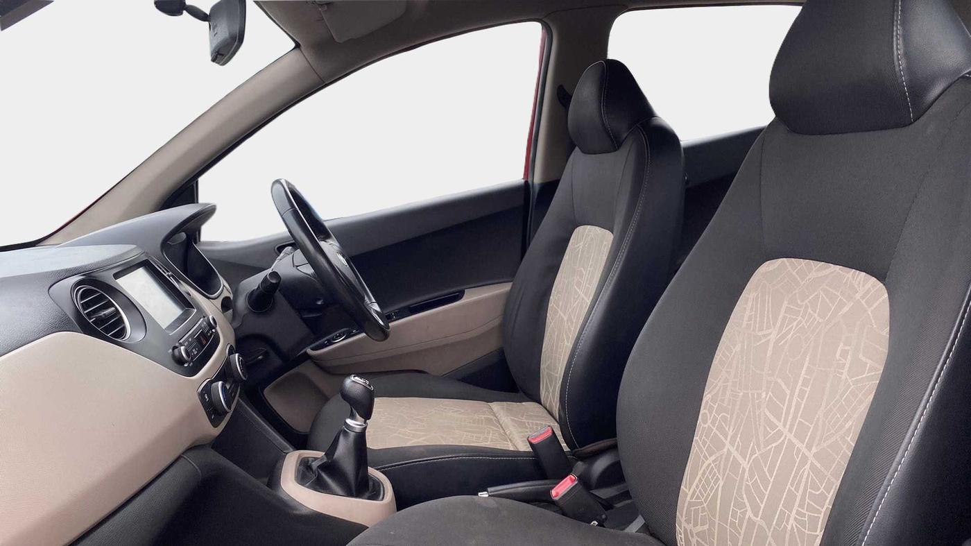 2018 Hyundai Grand i10 ASTA 1.2 KAPPA VTVT, Petrol, Manual, 25,863 km, Right Side Front Door Cabin