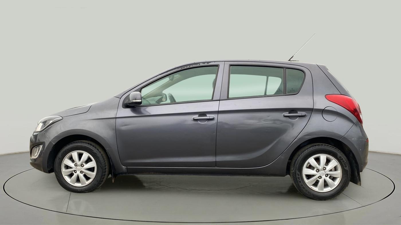 2014 Hyundai i20 SPORTZ 1.2, Petrol, Manual, 57,875 km, Left Side