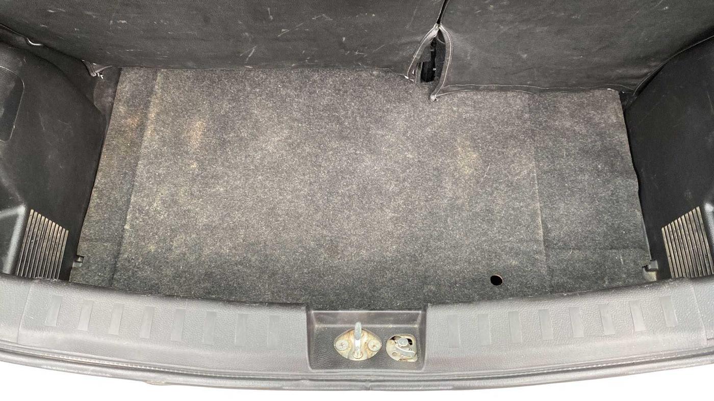 2015 Maruti Swift VXI, Petrol, Manual, 88,933 km, Boot Inside