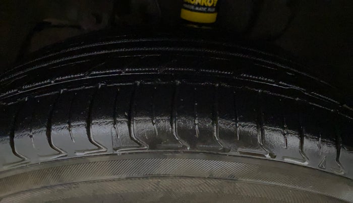 2018 Tata Tiago XZ PETROL, Petrol, Manual, 56,337 km, Left Front Tyre Tread