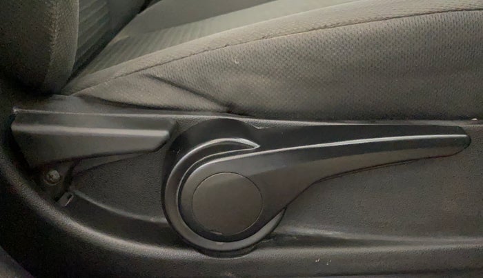 2018 Tata Tiago XZ PETROL, Petrol, Manual, 56,337 km, Driver Side Adjustment Panel