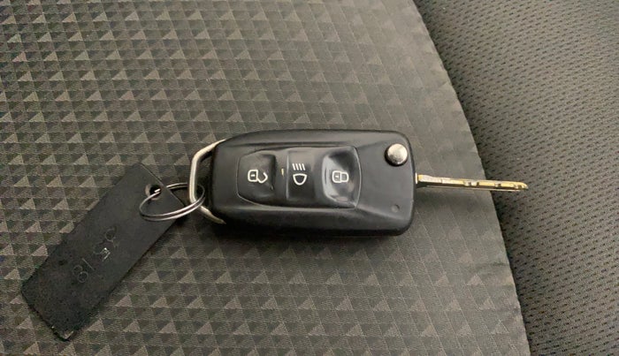 2018 Tata Tiago XZ PETROL, Petrol, Manual, 56,337 km, Key Close Up
