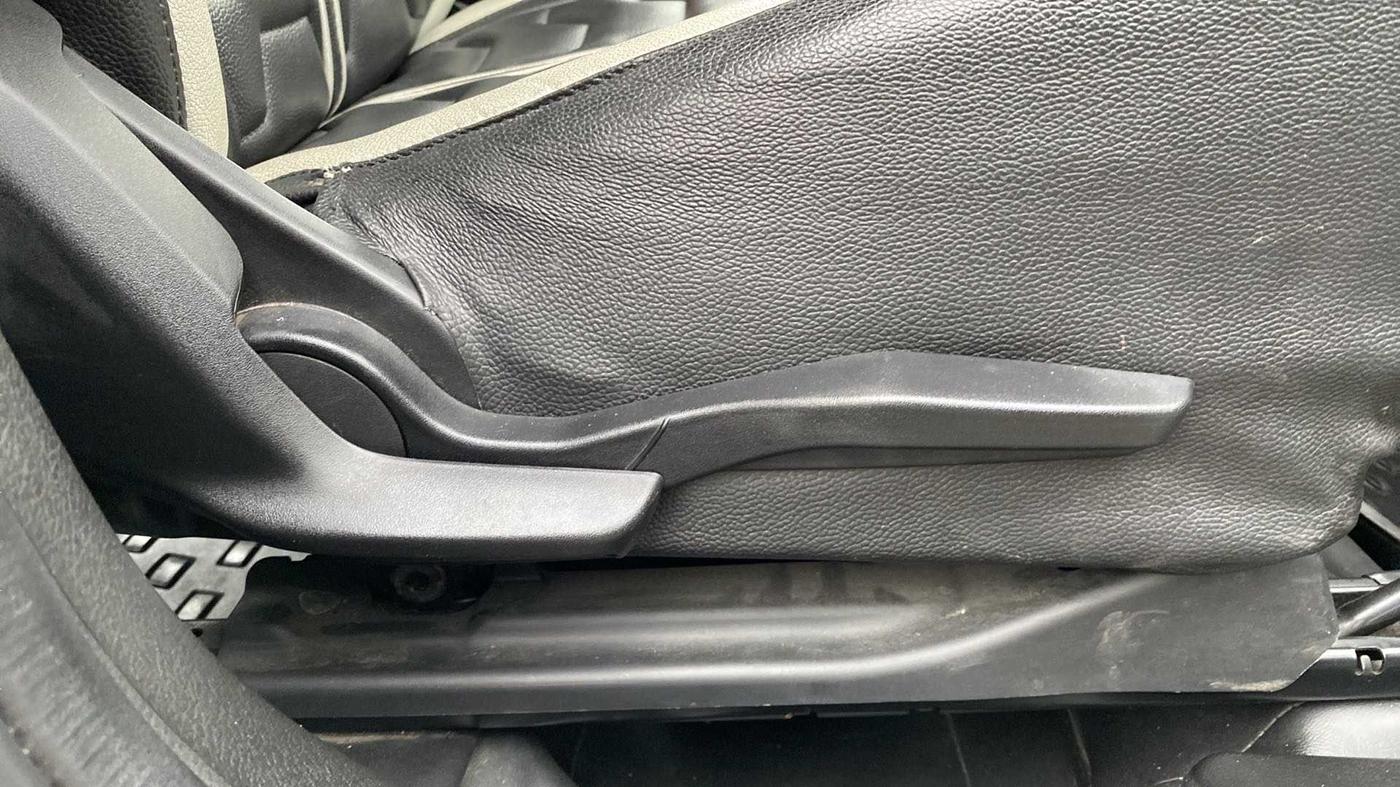 2019 Maruti Baleno ZETA CVT PETROL 1.2, Petrol, Automatic, 24,696 km, Driver Side Adjustment Panel