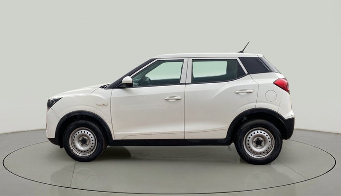 2019 Mahindra XUV300 W4 1.5 DIESEL, Diesel, Manual, 33,060 km, Left Side