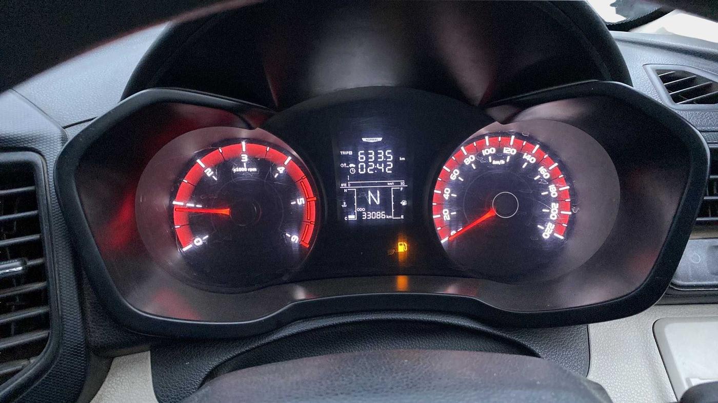 2019 Mahindra XUV300 W4 1.5 DIESEL, Diesel, Manual, 33,060 km, Odometer Image