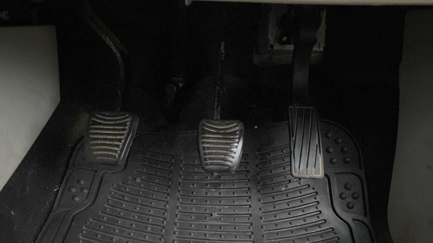 2019 Mahindra XUV300 W4 1.5 DIESEL, Diesel, Manual, 33,060 km, Pedals