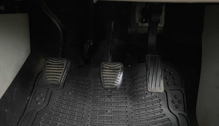 2019 Mahindra XUV300 W4 1.5 DIESEL, Diesel, Manual, 33,060 km, Pedals