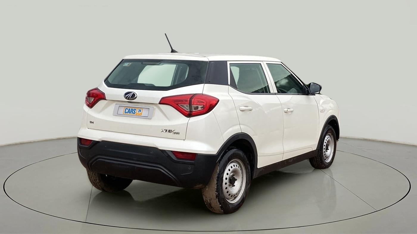 2019 Mahindra XUV300 W4 1.5 DIESEL, Diesel, Manual, 33,060 km, Right Back Diagonal