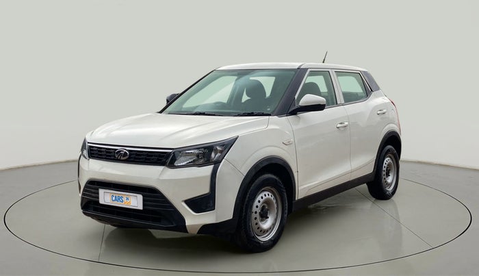 2019 Mahindra XUV300 W4 1.5 DIESEL, Diesel, Manual, 33,060 km, Left Front Diagonal