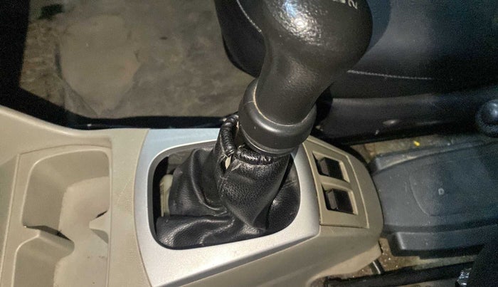 2015 Maruti Alto K10 VXI, Petrol, Manual, 53,832 km, Gear lever - Boot Cover minor damage