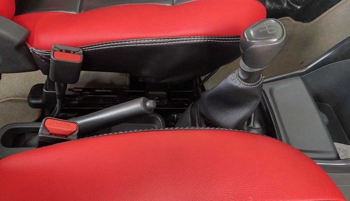 2021 Datsun Redi Go A, Petrol, Manual, 8,346 km, Gear Lever