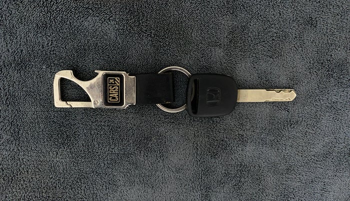 2012 Honda Brio V MT, Petrol, Manual, 83,598 km, Key Close Up