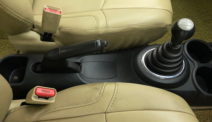 2012 Honda Brio V MT, Petrol, Manual, 83,598 km, Gear Lever